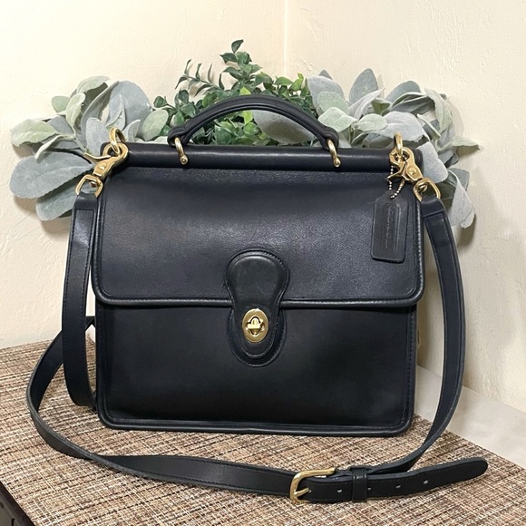 Coach Handbags - Vintage Coach Navy Willis Bag 9927